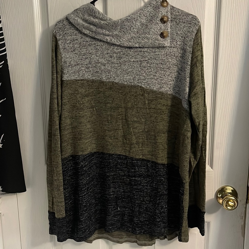 Long sleeve sweater